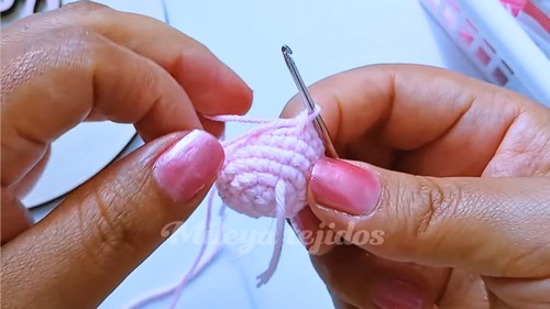 Crochet Tulip Keychain Pattern 2