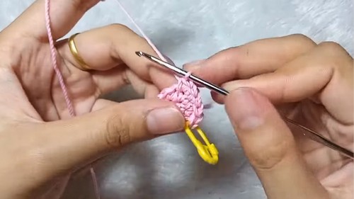 Crochet Whale Keychain Pattern 2