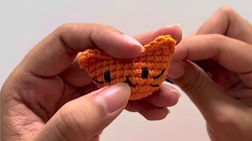 Crochet Winter Cat Head Pattern 5