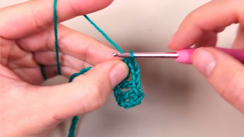 Cute Crochet Christmas Tree Pattern 3