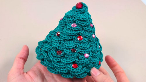 Cute Crochet Christmas Tree Pattern 8