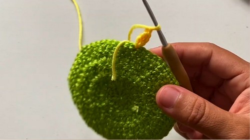 Cute Crochet Sunflower Pattern 4