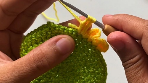 Cute Crochet Sunflower Pattern 5