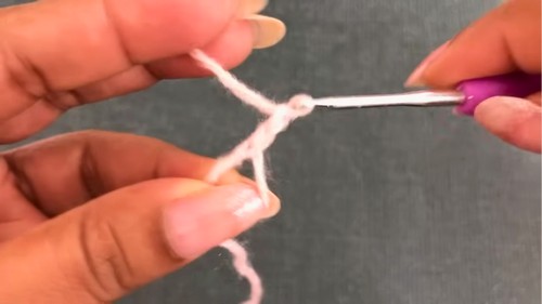 Easy Crochet Baby Socks Pattern 1