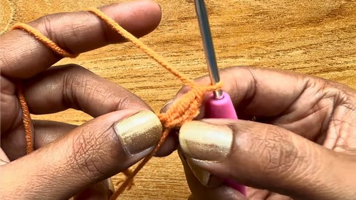 Easy Crochet Bottle Cover Pattern 1