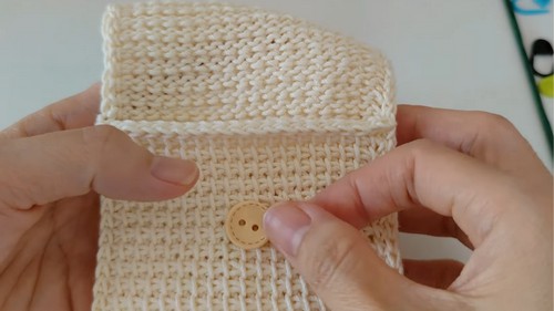 Easy Crochet Card Holder Pattern 6