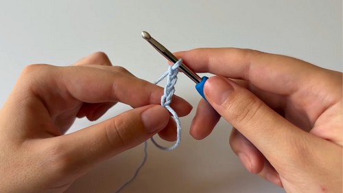 Easy Crochet Headscarf Pattern 1