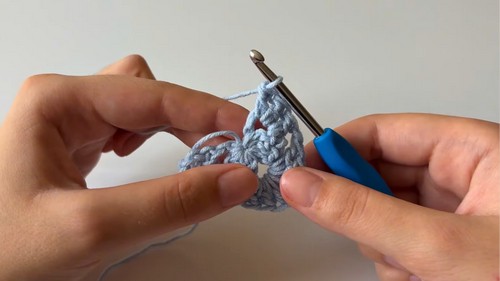 Easy Crochet Headscarf Pattern 3