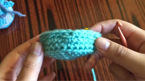 Easy Crochet Mini Pouch Pattern 4