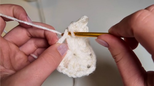 Easy Crochet Snowflake Pattern 5