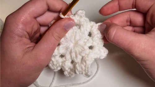 Easy Crochet Snowflake Pattern 7