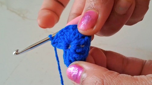 Easy Crochet Wallhanging Pattern 2