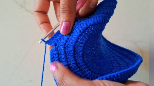 Easy Crochet Wallhanging Pattern 4