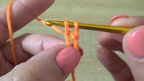 Mini Crochet Christmas Mitten Pattern 1