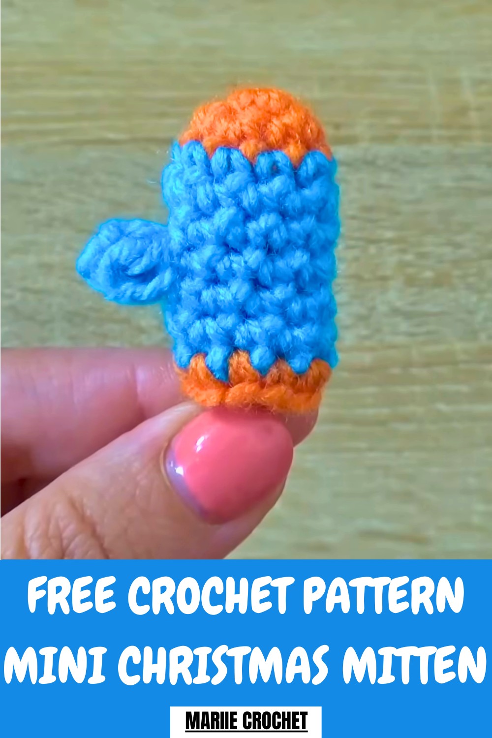 Mini Crochet Christmas Mitten Pattern