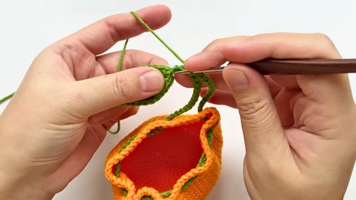 Sweet Crochet Orange Bag Pattern 6