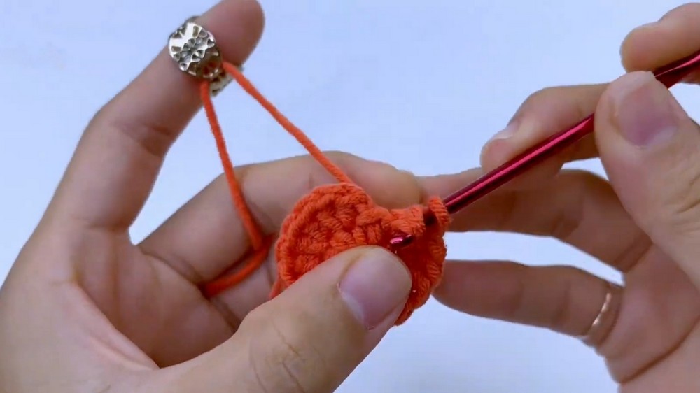 Crochet Checkered Bucket Hat