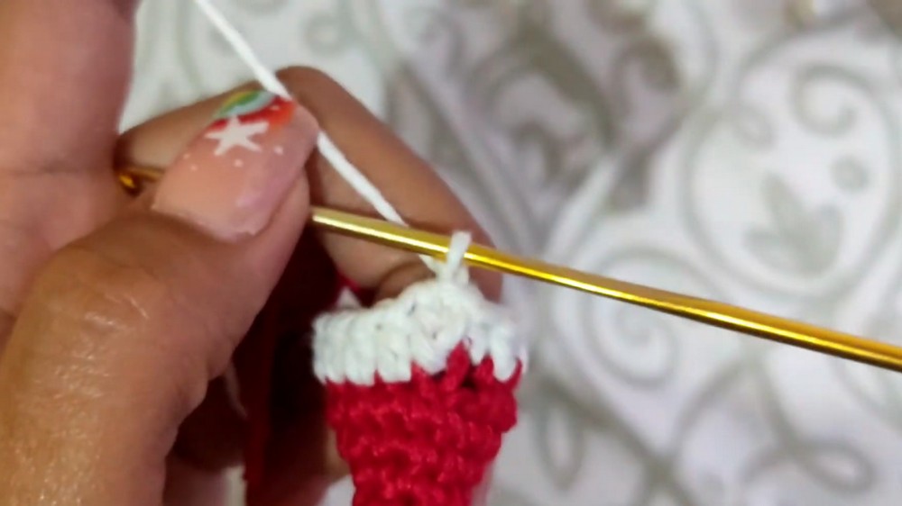 Crochet Mini Christmas Hat