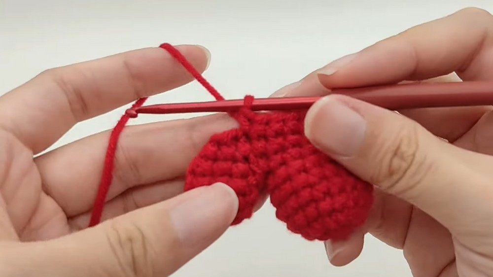 Crochet Christmas Glove