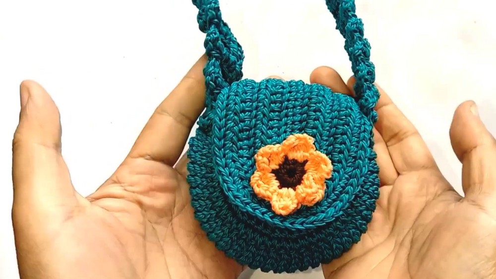 Crochet Mini Shoulder Bag