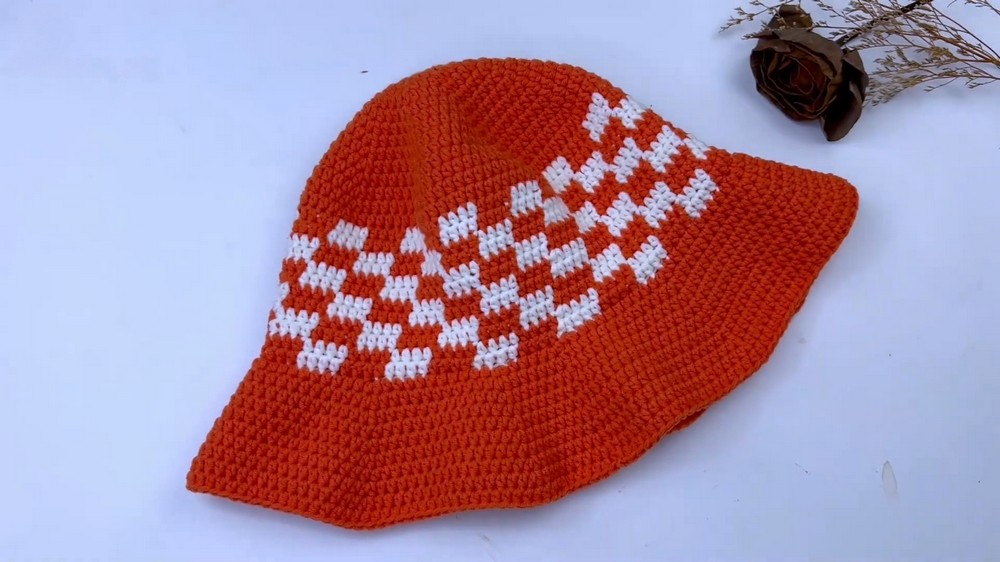 Crochet Checkered Bucket Hat