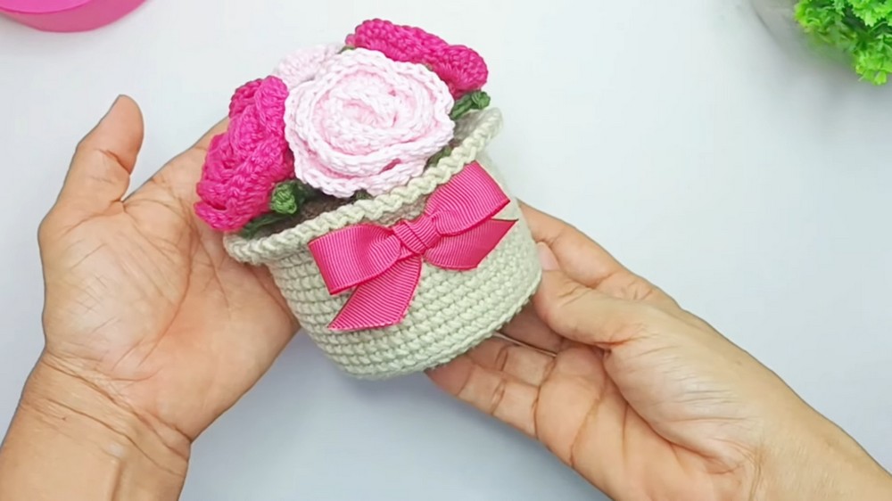 Crochet Mini Flower Pot