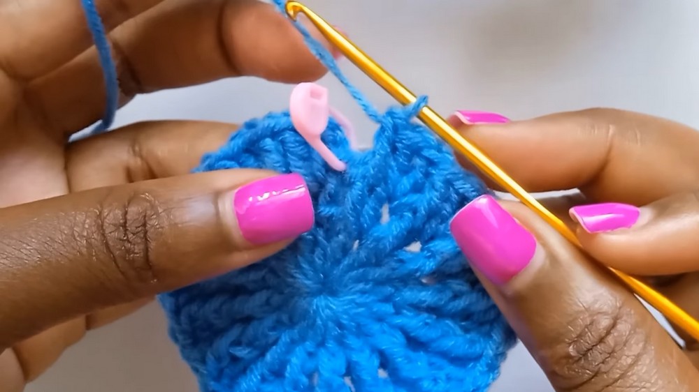 Crochet Spiral Ruffle Hat