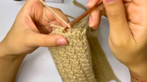 Amazing Crochet Top Pattern 5