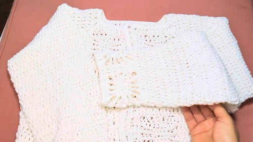 Amazing Crochet Top Pattern 7