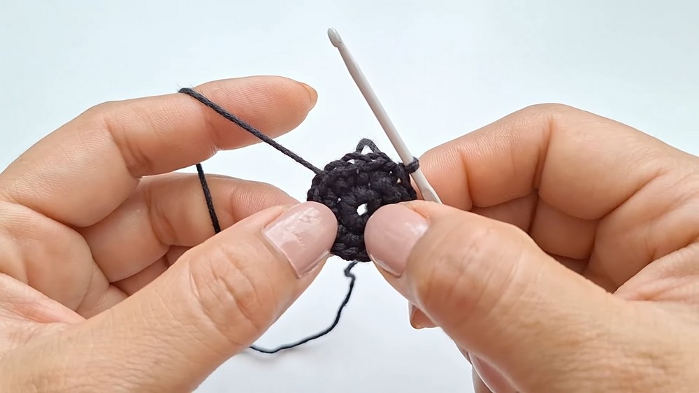 Crochet Graduation Cap