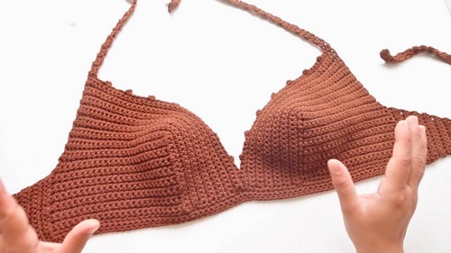Beautiful Crochet Bralette Pattern 8