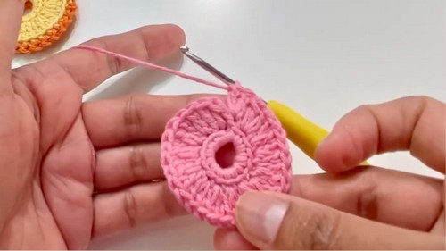 Beautiful Crochet Keychain Pattern 4