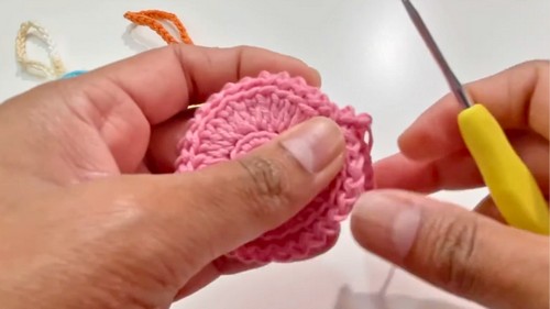 Beautiful Crochet Keychain Pattern 6