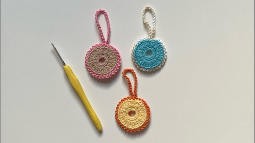 Beautiful Crochet Keychain Pattern 7