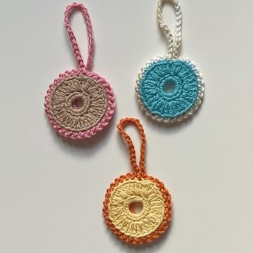 Beautiful Crochet Keychain Pattern 8