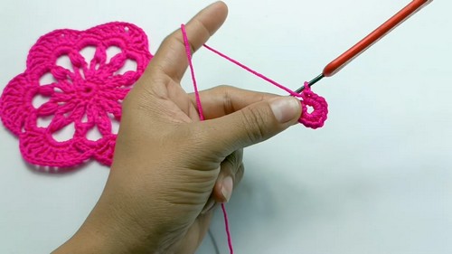 Beautiful Crochet Scarf Pattern 1