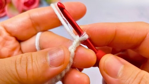 Crochet Bobtail Cat Scarf Pattern 1