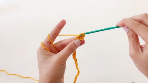 Crochet Bonnet-Style Hat Pattern 2