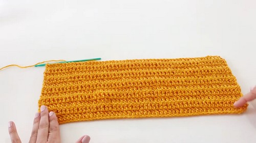 Crochet Bonnet-Style Hat Pattern 4