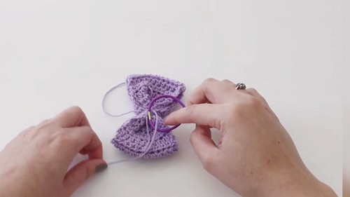 Crochet Bow Hair Tie Pattern 6