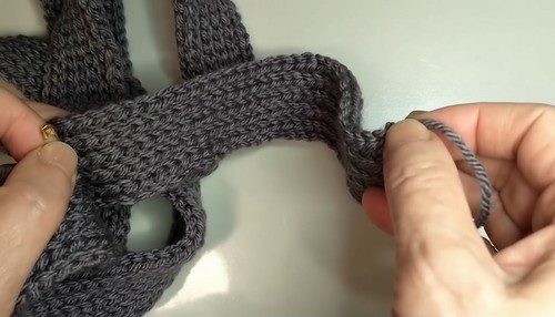 Crochet Bow Neck Warmer Pattern 3