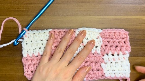 Crochet Checkered Scarf Pattern 6