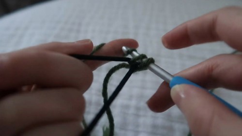 Crochet Christmas Scrunchie Pattern 1