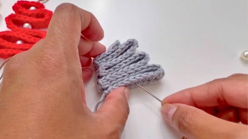 Crochet Christmas Tree Ornament Pattern 4