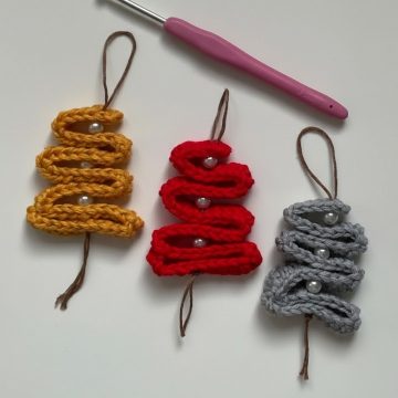 Crochet Christmas Tree Ornament Pattern 8
