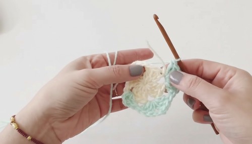 Crochet Colorful Granny Square Pattern 4