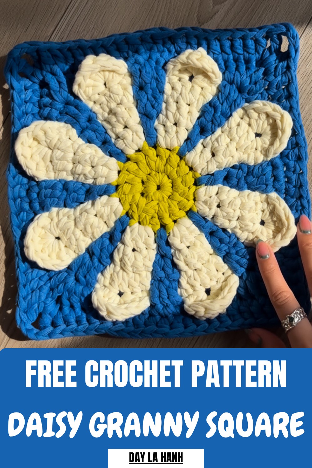 Crochet Daisy Granny Square Pattern