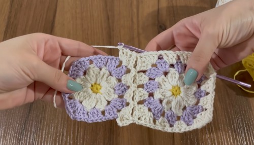 Crochet Daisy Granny Square Top Pattern 5