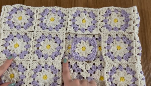Crochet Daisy Granny Square Top Pattern 6