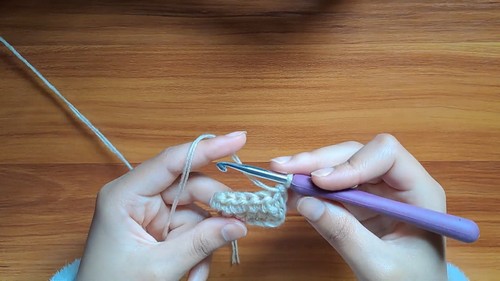 Crochet Fingerless Gloves Pattern 2